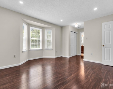 10 Brighton Way - Photo Thumbnail 22