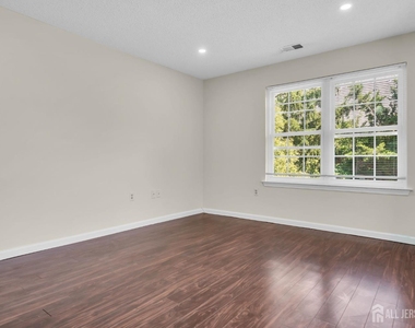 10 Brighton Way - Photo Thumbnail 23