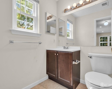 10 Brighton Way - Photo Thumbnail 24