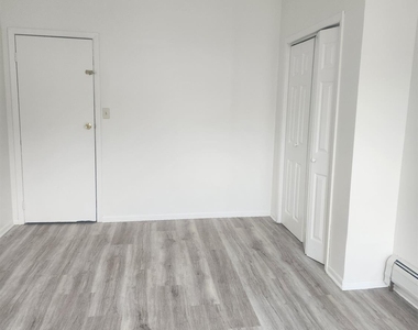149 Lewis Street - Photo Thumbnail 5