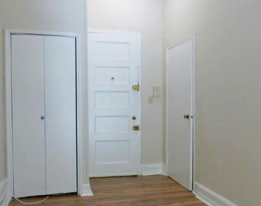 318 W 106th Street - Photo Thumbnail 6