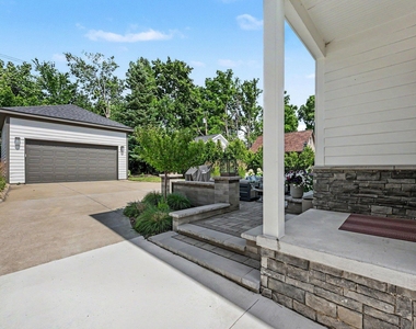 484 Park Street - Photo Thumbnail 94