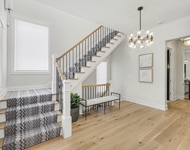 484 Park Street - Photo Thumbnail 13