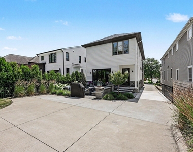 484 Park Street - Photo Thumbnail 107
