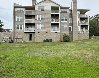 6732 Willowbrook Drive - Photo Thumbnail 3