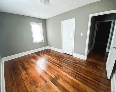 210 E 16th Street - Photo Thumbnail 13