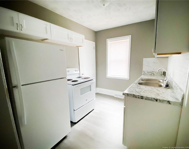 210 E 16th Street - Photo Thumbnail 14