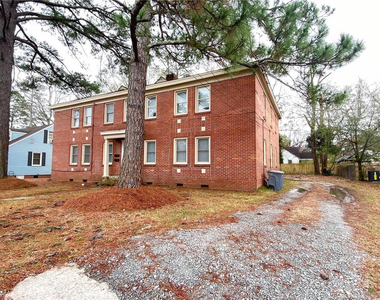 210 E 16th Street - Photo Thumbnail 17
