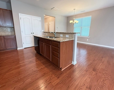 8258 Primanti Boulevard - Photo Thumbnail 6