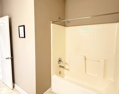 8258 Primanti Boulevard - Photo Thumbnail 22
