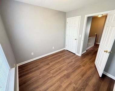3113 Settle In Lane - Photo Thumbnail 19