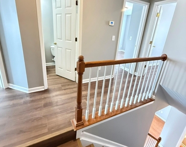 3113 Settle In Lane - Photo Thumbnail 12