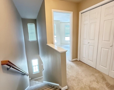 9911 Cleaver Court - Photo Thumbnail 12