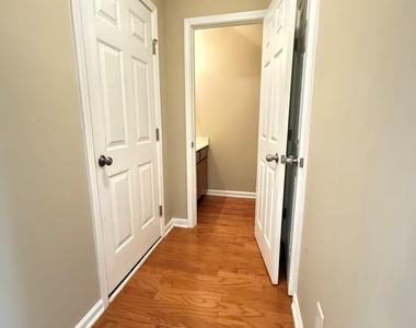 9911 Cleaver Court - Photo Thumbnail 9