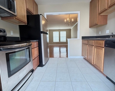 9911 Cleaver Court - Photo Thumbnail 8