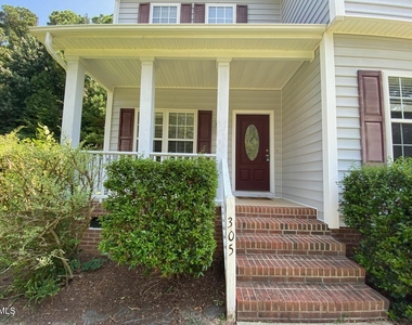 305 Amaryllis Way - Photo Thumbnail 2
