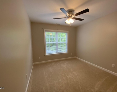 305 Amaryllis Way - Photo Thumbnail 14