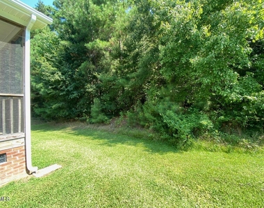 305 Amaryllis Way - Photo Thumbnail 19