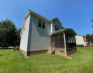 305 Amaryllis Way - Photo Thumbnail 17