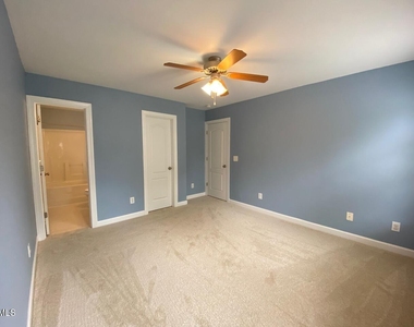 305 Amaryllis Way - Photo Thumbnail 9