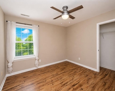 5803 Whisperwood Drive - Photo Thumbnail 21
