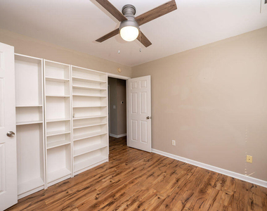5803 Whisperwood Drive - Photo Thumbnail 20