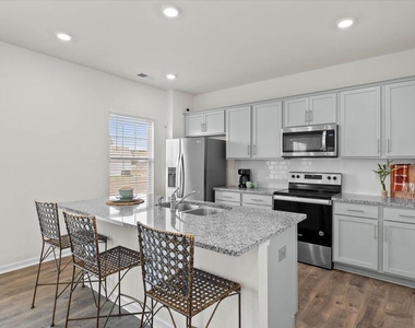97 Long Meadow Lane - Photo Thumbnail 14