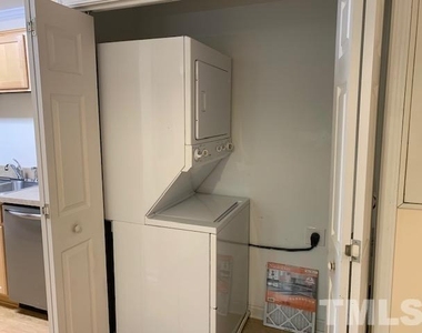 2308 Myron Drive - Photo Thumbnail 7