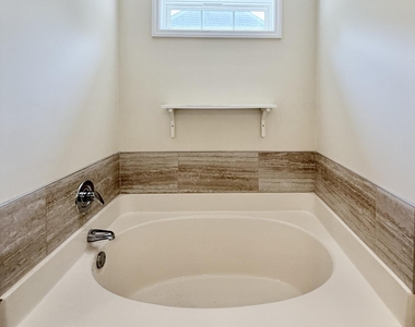 2729 E Shoreham Street - Photo Thumbnail 37