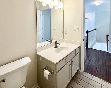 2729 E Shoreham Street - Photo Thumbnail 44