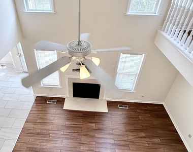 2729 E Shoreham Street - Photo Thumbnail 25
