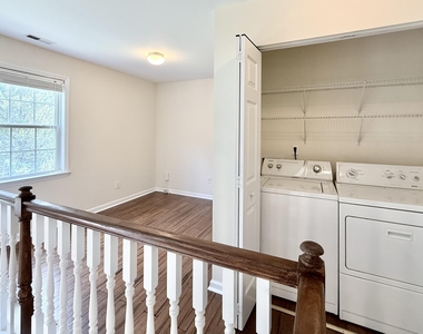 2729 E Shoreham Street - Photo Thumbnail 29
