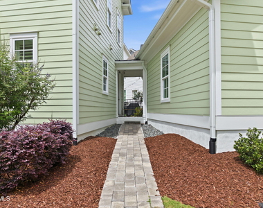 1017 Whistler Street - Photo Thumbnail 60