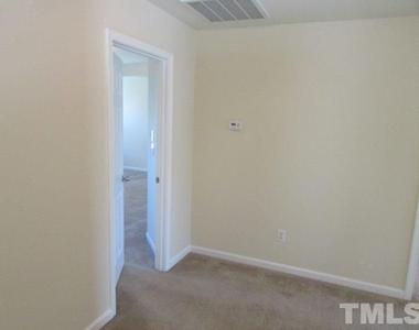 3712 Willow Stone Lane - Photo Thumbnail 12