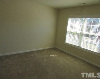 3712 Willow Stone Lane - Photo Thumbnail 15