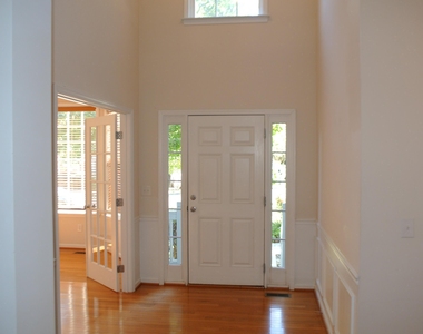 2108 Summit Drive - Photo Thumbnail 1