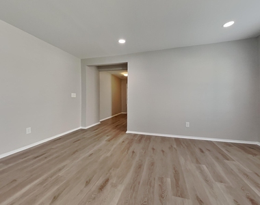 514 Kerriann Lane - Photo Thumbnail 1
