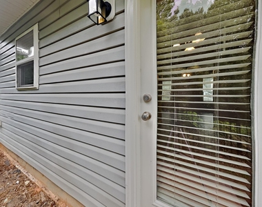 427 Randolph Drive - Photo Thumbnail 16
