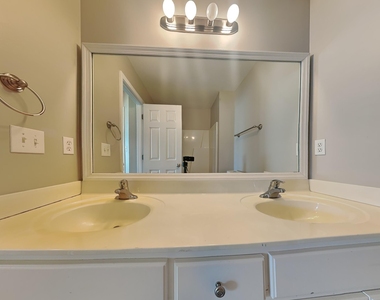 51 Bear Oak Drive - Photo Thumbnail 13
