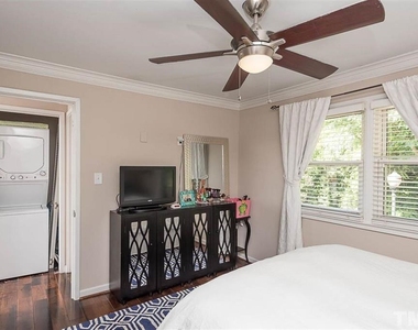 801 Daniels Street - Photo Thumbnail 6