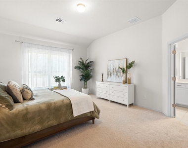 211 Brookside St - Photo Thumbnail 12