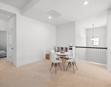 211 Brookside St - Photo Thumbnail 20