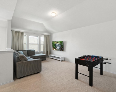 211 Brookside St - Photo Thumbnail 24