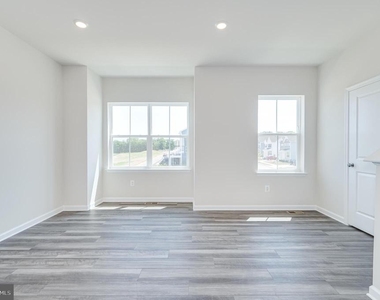 67 Swan Field Avenue - Photo Thumbnail 17