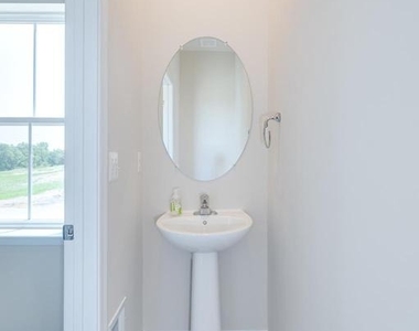 67 Swan Field Avenue - Photo Thumbnail 20