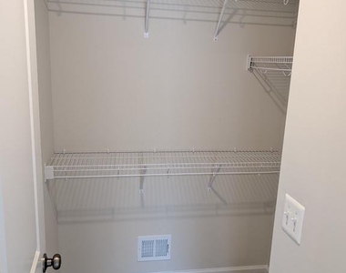 266 Swan Field Avenue - Photo Thumbnail 21