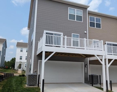 266 Swan Field Avenue - Photo Thumbnail 3
