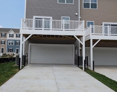 266 Swan Field Avenue - Photo Thumbnail 2
