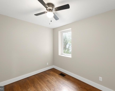903 Orchard Avenue - Photo Thumbnail 17