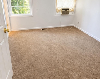 203 W Park Drive - Photo Thumbnail 3